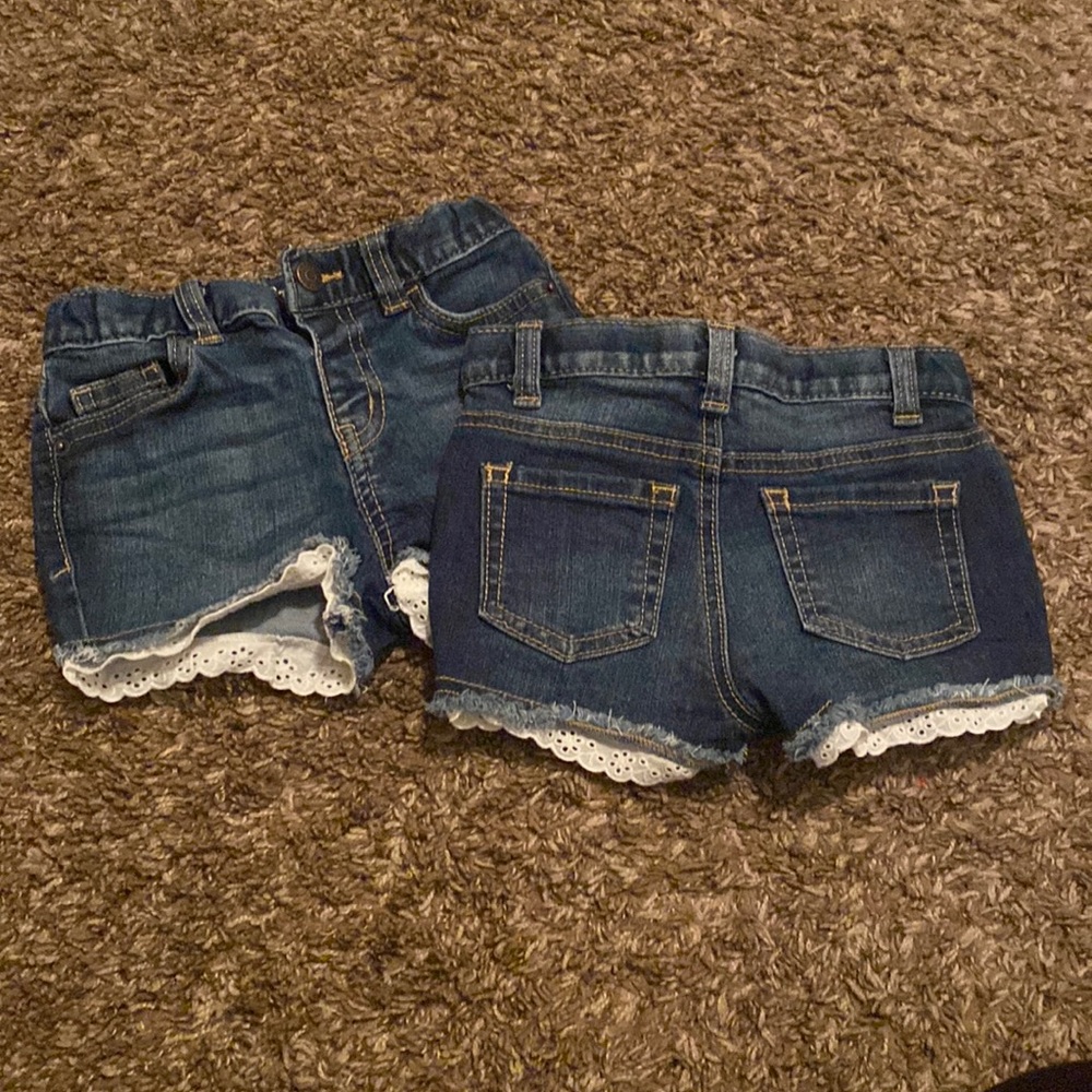 BRAND NEW! 2 Pack - Toddler jean shorts, with lace ruffle
